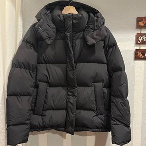 Wunder puff jacket . NEVER WORN